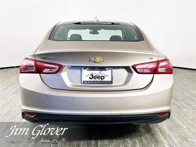 Photo of 2022 Mineral Gray Metallic Chevrolet Malibu