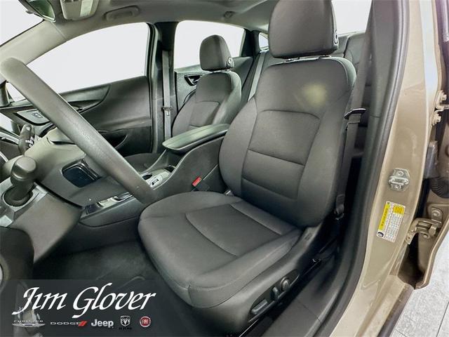 Photo of 2022 Mineral Gray Metallic Chevrolet Malibu