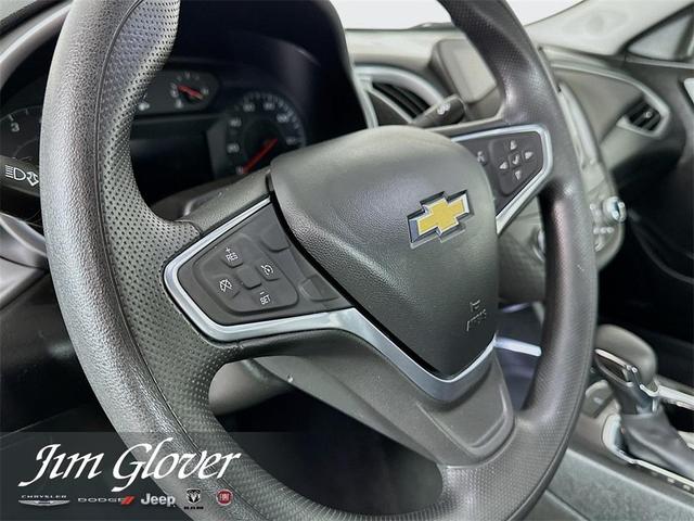 Photo of 2022 Mineral Gray Metallic Chevrolet Malibu
