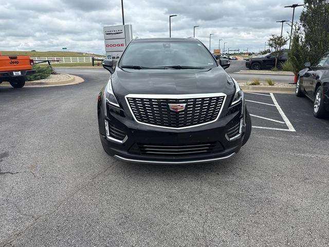 Photo of 2025 Stellar Black Metallic Cadillac XT5