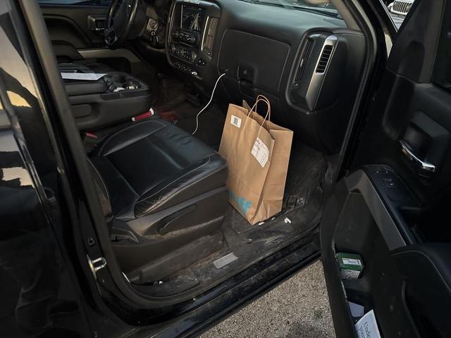 Photo of 2016 Black Chevrolet Silverado 1500