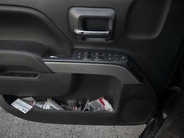 Photo of 2016 Black Chevrolet Silverado 1500