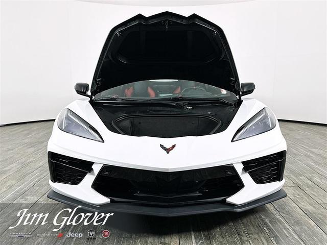 Photo of 2025 Arctic White Chevrolet Corvette