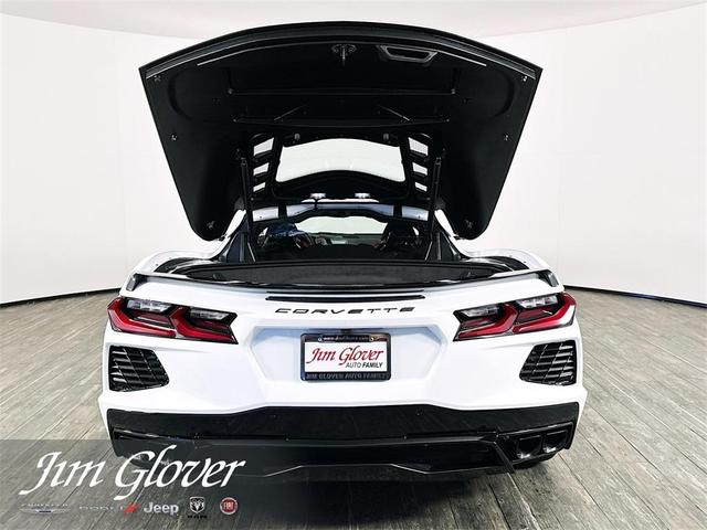 Photo of 2025 Arctic White Chevrolet Corvette