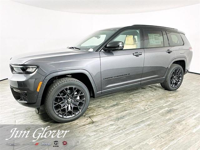 Photo of 2025 Metallic Jeep Grand Cherokee L