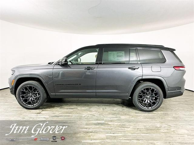 Photo of 2025 Metallic Jeep Grand Cherokee L