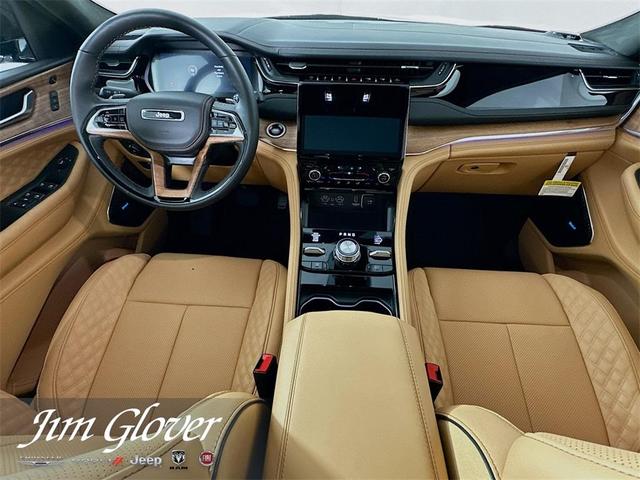 Photo of 2025 Metallic Jeep Grand Cherokee L