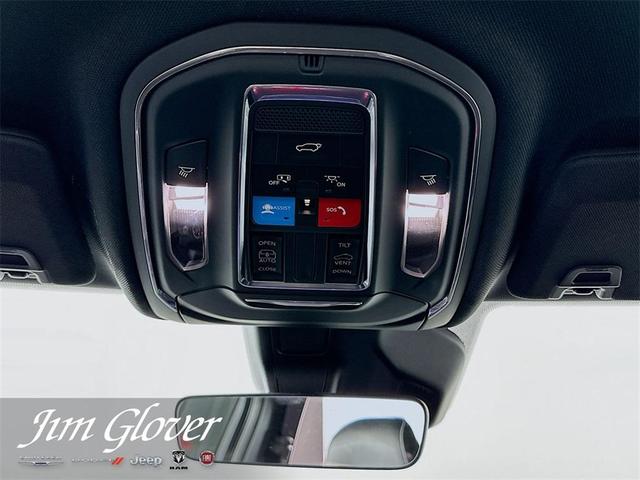Photo of 2025 Silver Zynith Jeep Grand Cherokee L