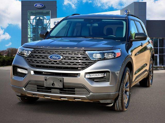 Photo of 2021 CARBONIZED GRAY METALLIC Ford Explorer