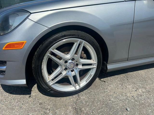 Photo of 2014 Silver Mercedes-Benz C-Class