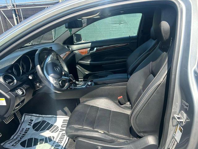 Photo of 2014 Silver Mercedes-Benz C-Class