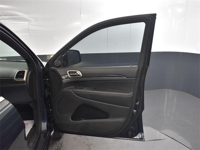Photo of 2014 Maximum Steel Metallic Clearcoat Jeep Grand Cherokee