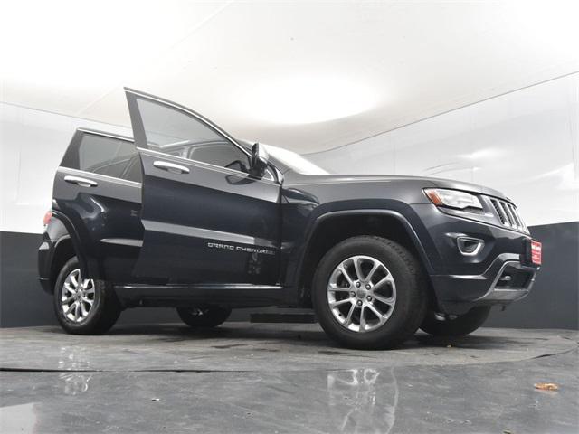 Photo of 2014 Maximum Steel Metallic Clearcoat Jeep Grand Cherokee