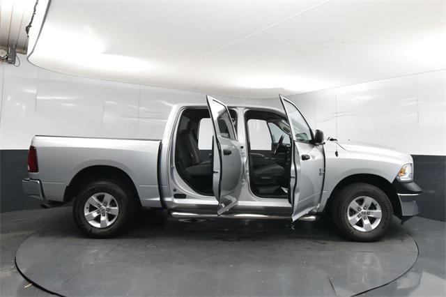 Photo of 2014 Bright Silver Metallic Clearcoat RAM 1500