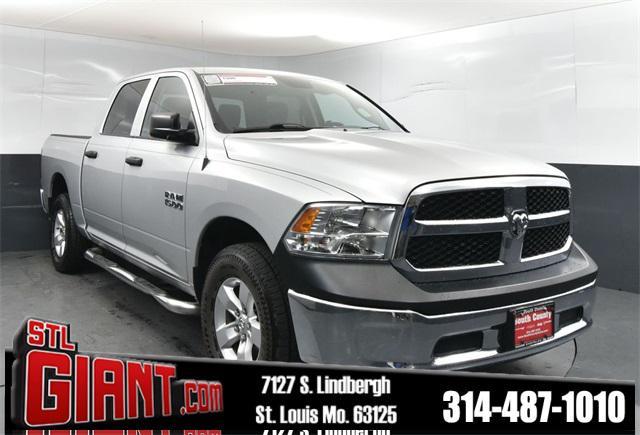 Photo of 2014 Bright Silver Metallic Clearcoat RAM 1500