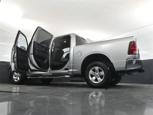 Photo of 2014 Bright Silver Metallic Clearcoat RAM 1500