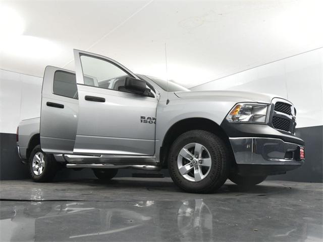 Photo of 2014 Bright Silver Metallic Clearcoat RAM 1500