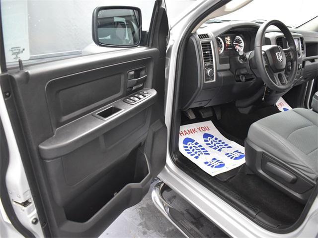 Photo of 2014 Bright Silver Metallic Clearcoat RAM 1500