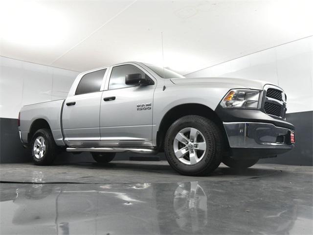 Photo of 2014 Bright Silver Metallic Clearcoat RAM 1500