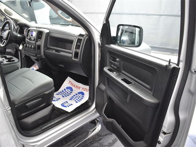 Photo of 2014 Bright Silver Metallic Clearcoat RAM 1500