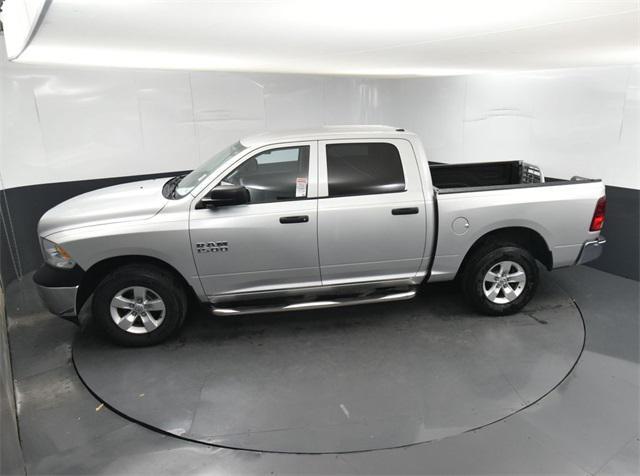 Photo of 2014 Bright Silver Metallic Clearcoat RAM 1500