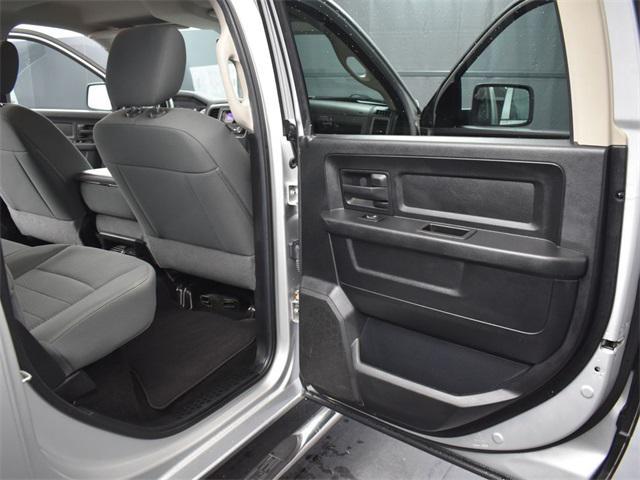 Photo of 2014 Bright Silver Metallic Clearcoat RAM 1500