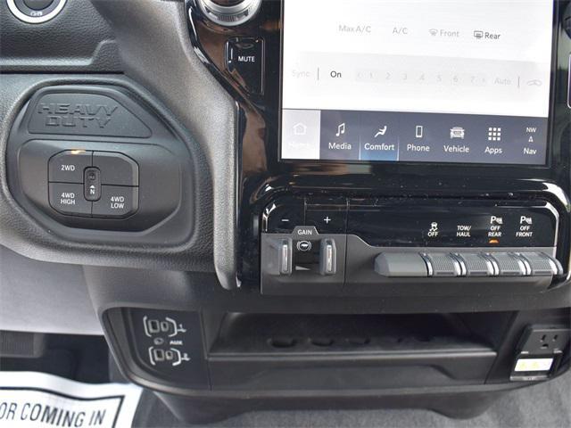 Photo of 2025 Bright White Clearcoat RAM 2500