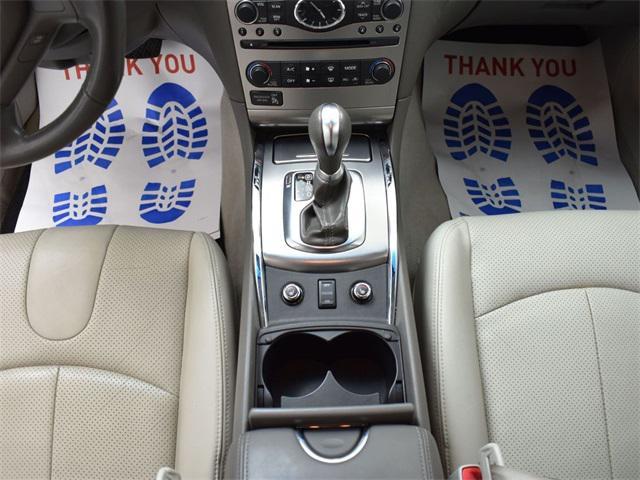 Photo of 2013 Moonlight White INFINITI G37x