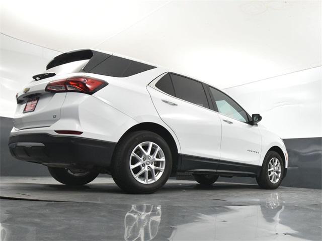 Photo of 2024 Summit White Chevrolet Equinox