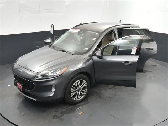 Photo of 2021 Carbonized Gray Metallic Ford Escape