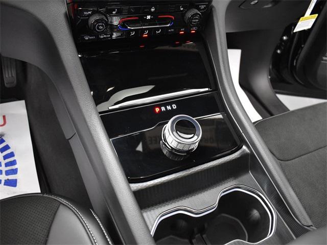 Photo of 2025 Diamond Black Crystal Pearlcoat Jeep Grand Cherokee
