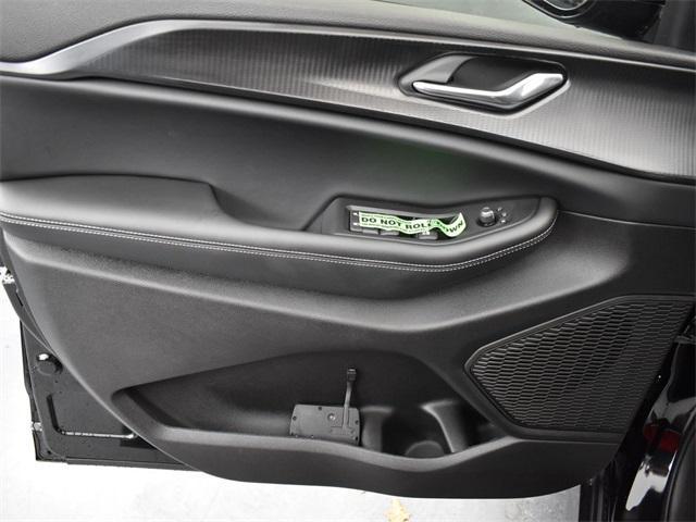 Photo of 2025 Diamond Black Crystal Pearlcoat Jeep Grand Cherokee