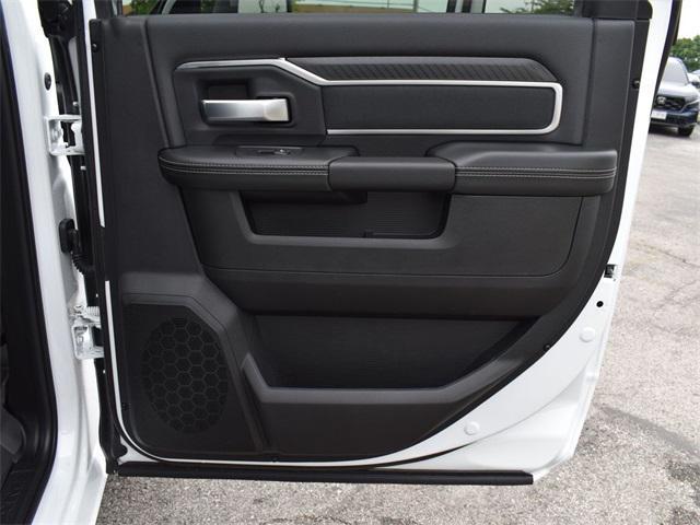 Photo of 2025 Bright White Clearcoat RAM 2500