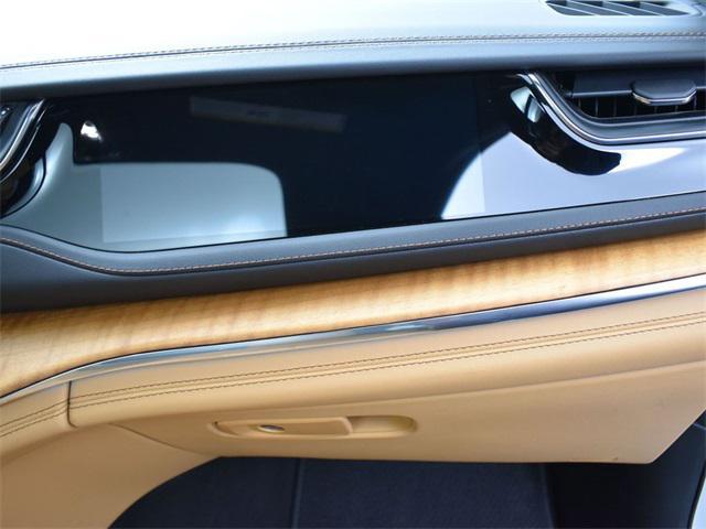 Photo of 2024 Bright White Clearcoat Jeep Grand Cherokee