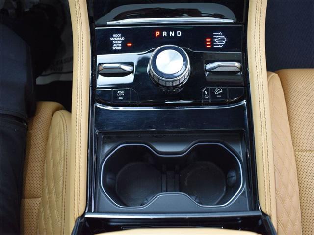 Photo of 2024 Bright White Clearcoat Jeep Grand Cherokee