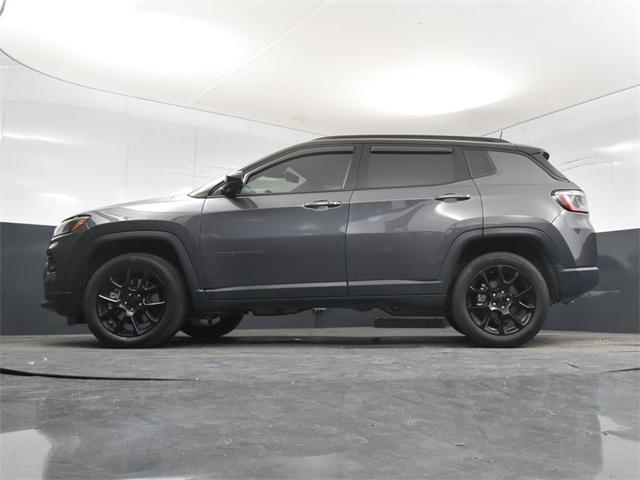 Photo of 2024 Baltic Gray Metallic Clearcoat Jeep Compass