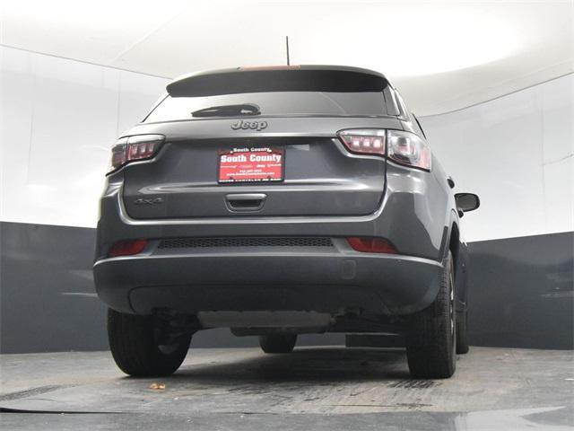 Photo of 2024 Baltic Gray Metallic Clearcoat Jeep Compass