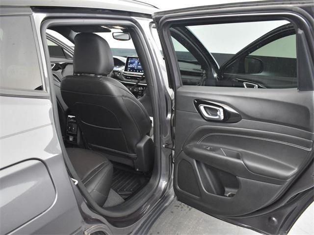 Photo of 2024 Baltic Gray Metallic Clearcoat Jeep Compass