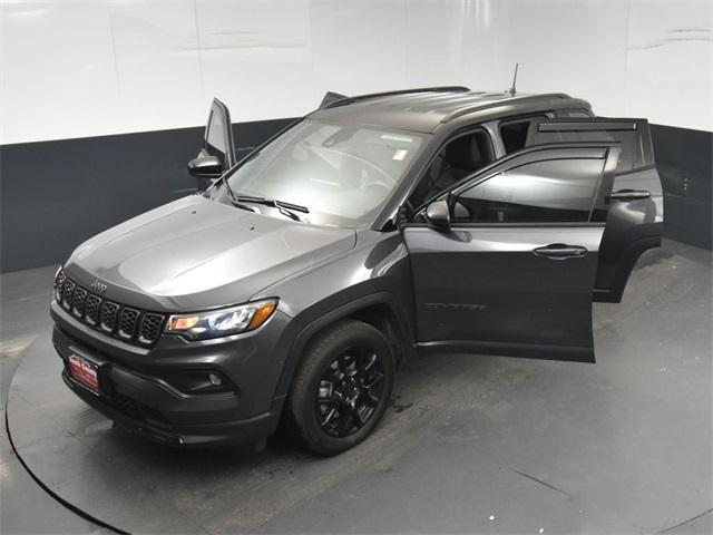 Photo of 2024 Baltic Gray Metallic Clearcoat Jeep Compass