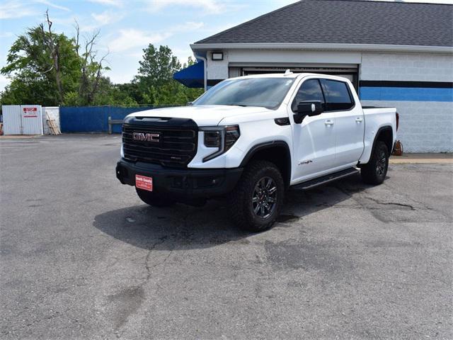 Photo of 2024 Summit White GMC Sierra 1500