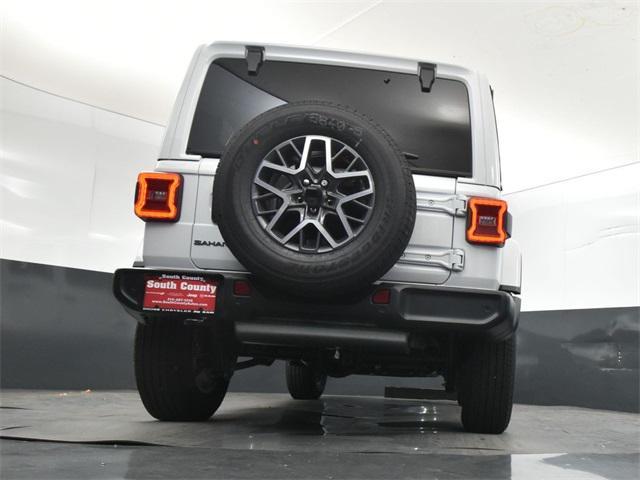 Photo of 2025 Bright White Clearcoat Jeep Wrangler