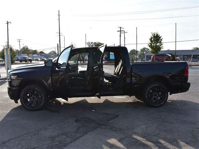 Photo of 2026 Diamond Black Crystal Pearlcoat RAM 1500