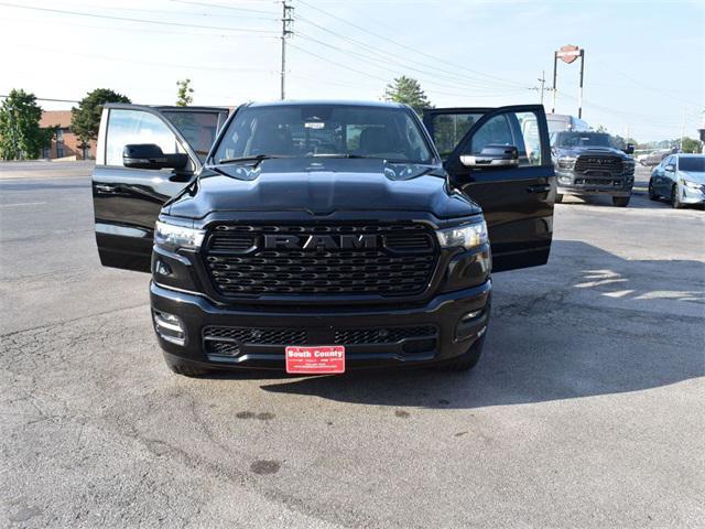 Photo of 2026 Diamond Black Crystal Pearlcoat RAM 1500