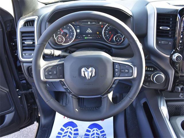 Photo of 2026 Diamond Black Crystal Pearlcoat RAM 1500