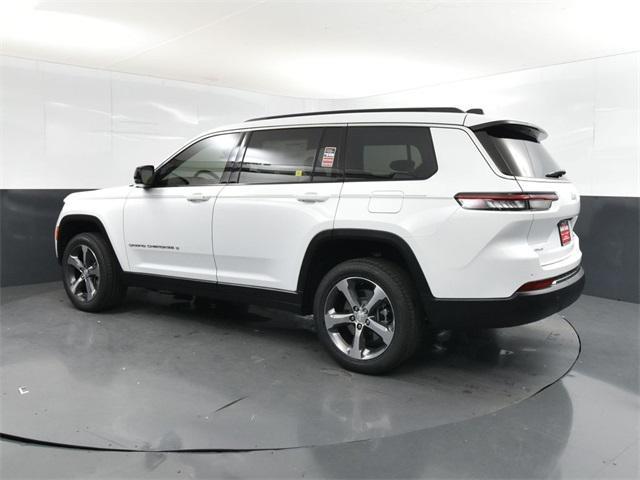 Photo of 2025 Bright White Clearcoat Jeep Grand Cherokee L