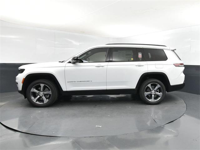 Photo of 2025 Bright White Clearcoat Jeep Grand Cherokee L