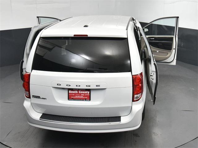 Photo of 2018 White Knuckle Clearcoat Dodge Grand Caravan