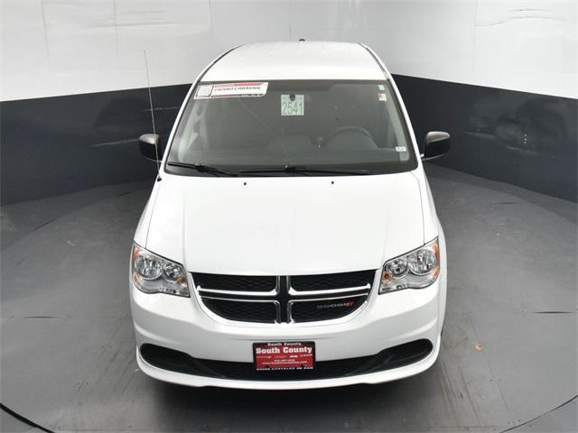 Photo of 2018 White Knuckle Clearcoat Dodge Grand Caravan