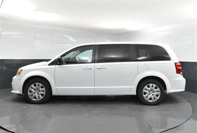 Photo of 2018 White Knuckle Clearcoat Dodge Grand Caravan