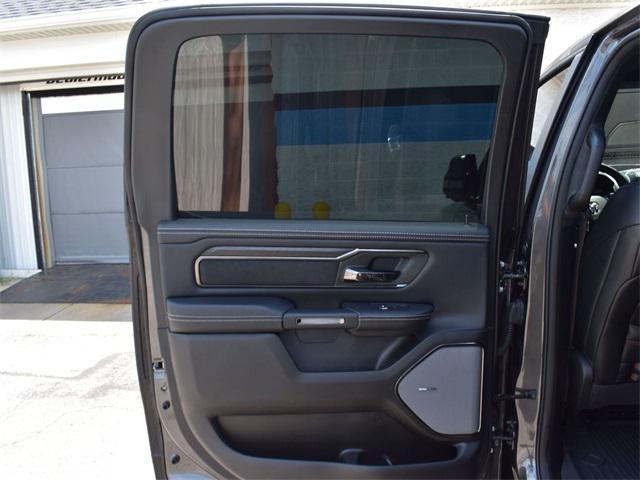 Photo of 2025 Granite Crystal Metallic Clearcoat RAM 1500